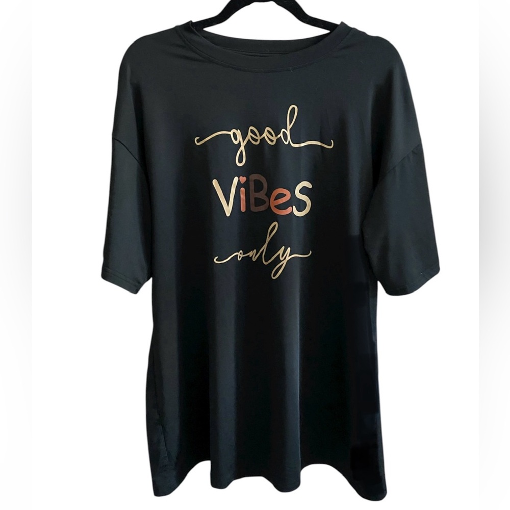 Black 'Good Vibes' Tee